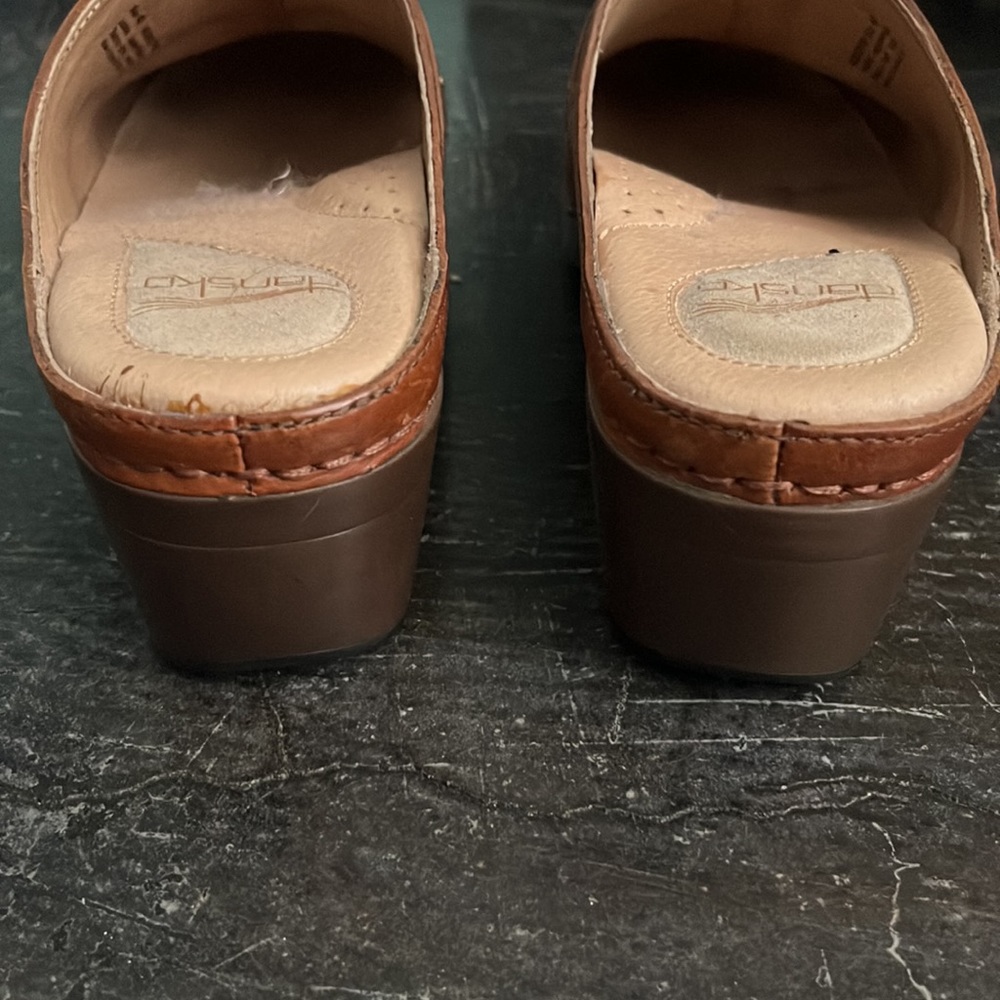Dansko leather clogs brown/tan- open to offers - Picture 2 of 5